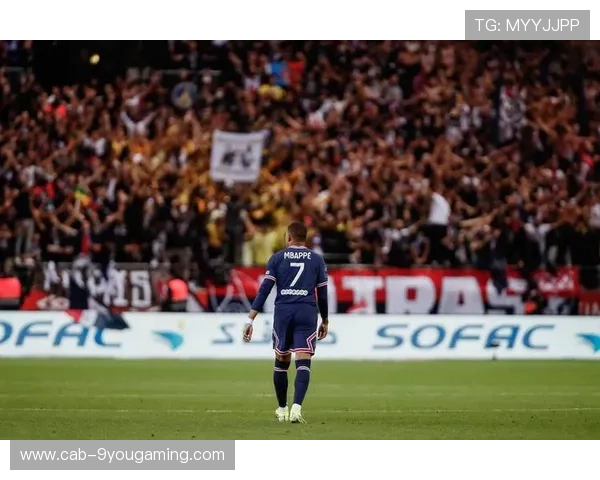 姆巴佩再度闪耀，巴黎圣日耳曼5-0完胜马赛，继续高歌猛进